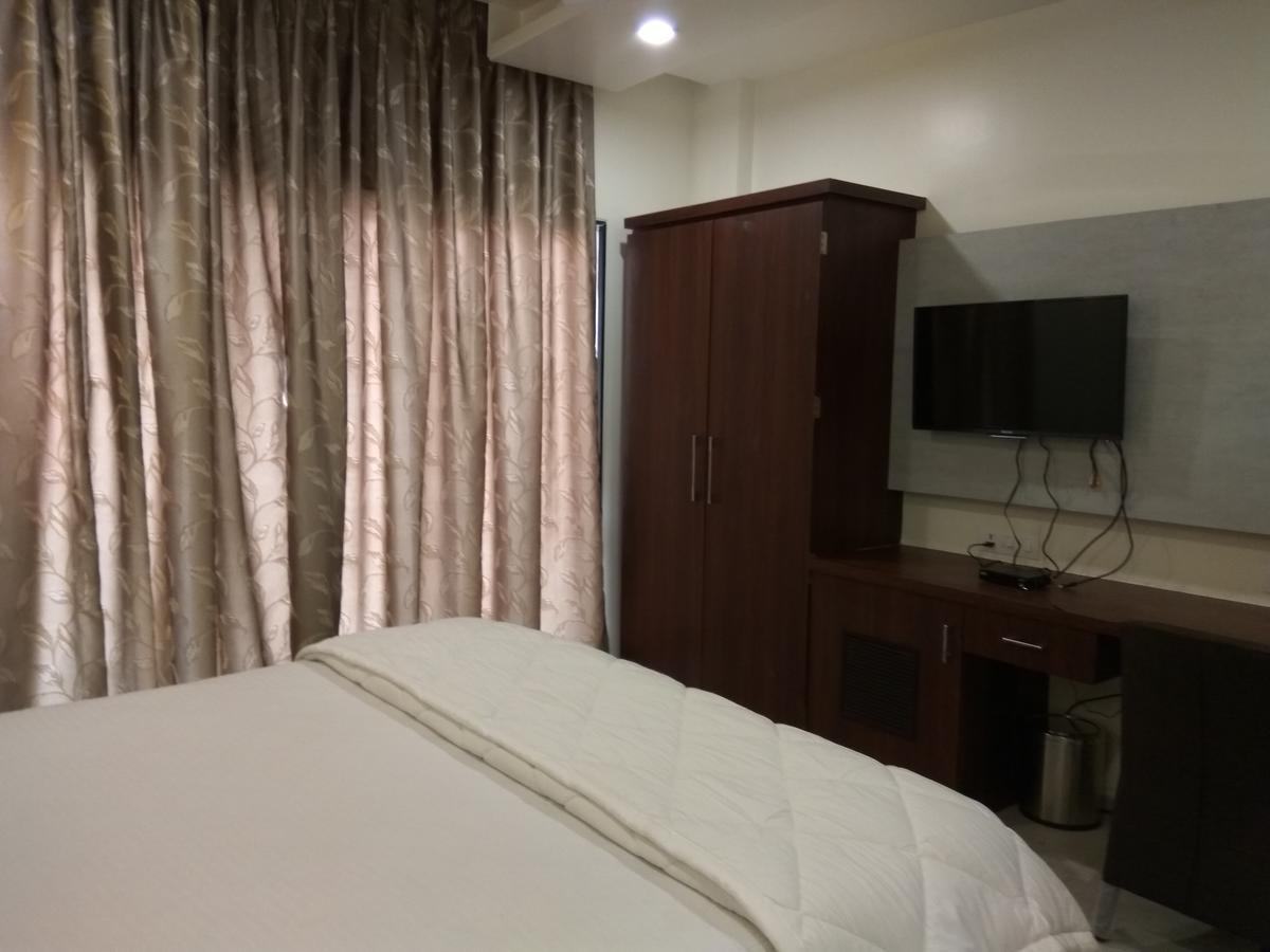 Manasi Inn Satara Dış mekan fotoğraf